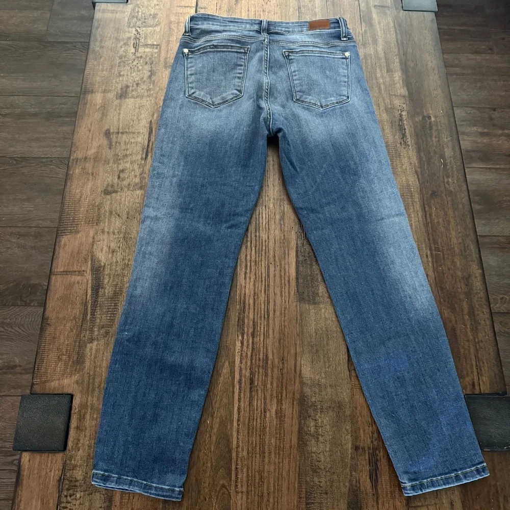 EUC Stitch Fix Judy Blue Adeline Mid Rise Girlfriend Relaxed Fit Jeans - Picture 11 of 14